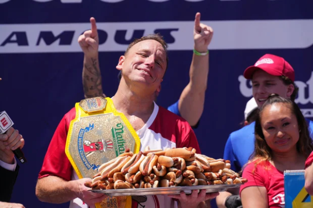Joey Chestnut 17th Titrle - © 2025 Adam Grey