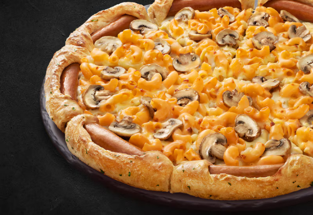 Sausage Crust Mac & Cheese - © Domino's Singapore