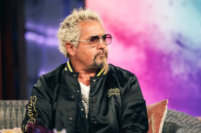 Fieri Couch - © Kelly Clarkson SHow