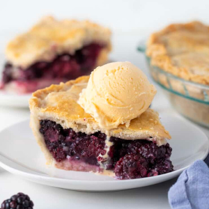 Black Currant Pie - ©Amanda Rettke