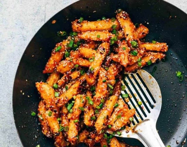 Crispy Hot Honey Potato Wedges - ©2025 myfoodstory.com