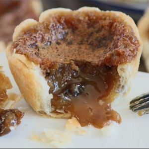 Single Butter tart - ©2023 Alana Cawker