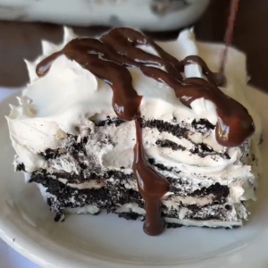 OREO Whip Dessert - © 2026 @foodieshare