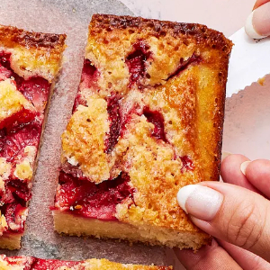 Strawberry Sheet Cake - single - © 2018 Jessie Sheehan