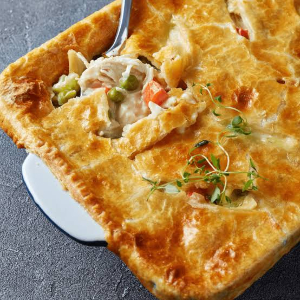 Chiciken Pot Pie - 300 - © 2023 twosleevers.com