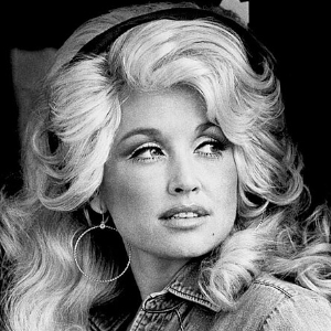 Dolly B&W - © 1977 RCA Records