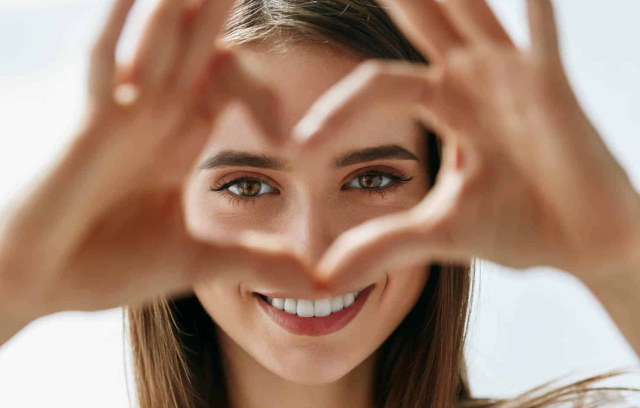Love Eyes - © 2025 vision-instutute.com