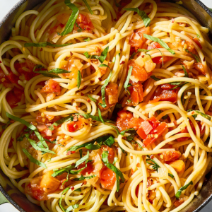 Pasta Pomodoro - 300 - © 2026 JULIA GARTLAND