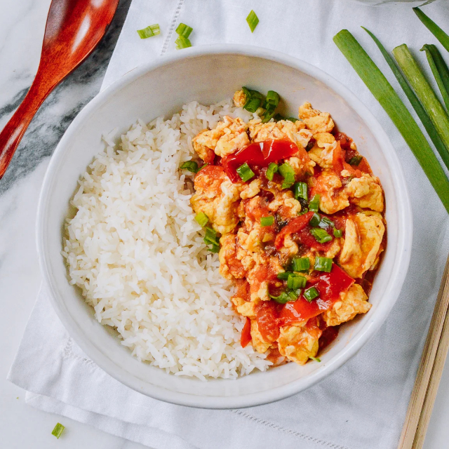 Stir-Fried Tomatoes and Eggs - © 2025 thewoksoflife.com