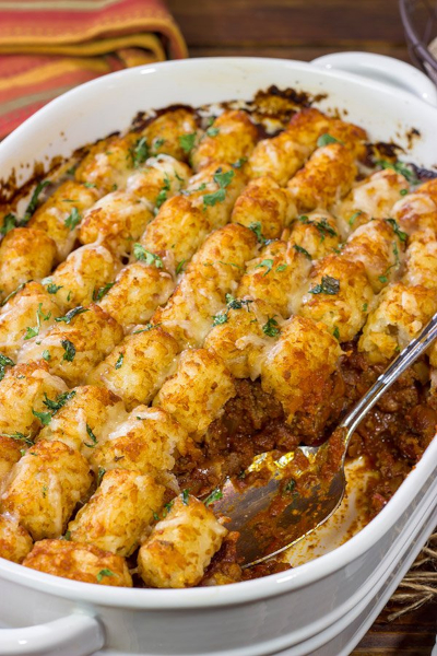 Tater Tot Chili casserole - © 2021 spicedblog.com