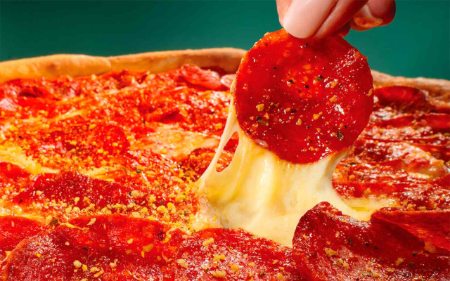 Ultimate Pepperoni Pizza - © 2026 Papa John's