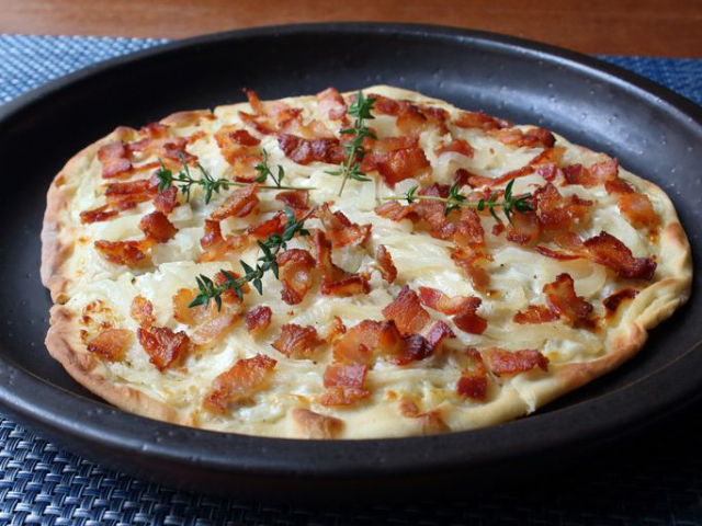 Tarte Flambée - 640 - © 2024 Chef John